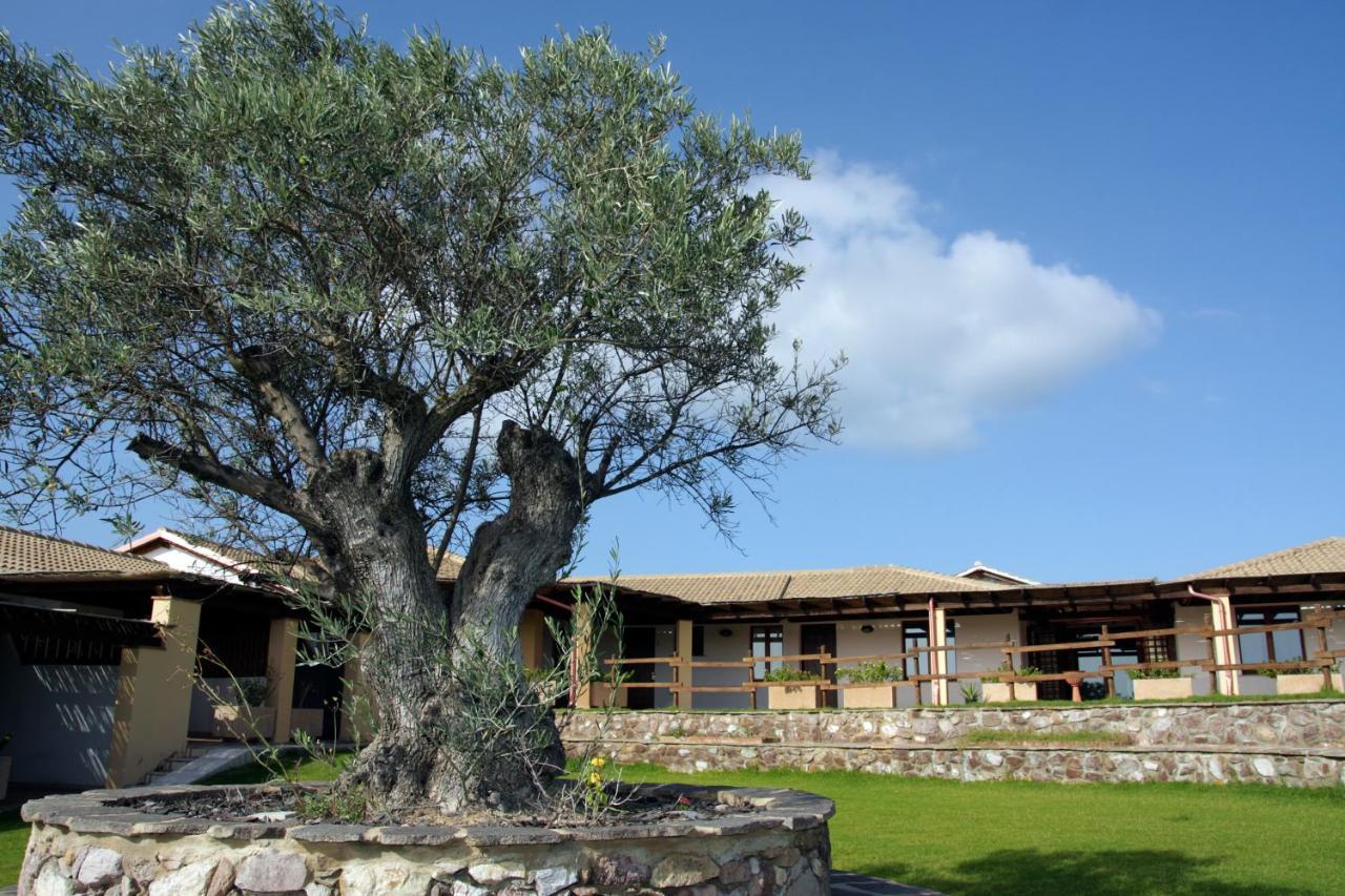 Hotel Tupei Calasetta Kültér fotó